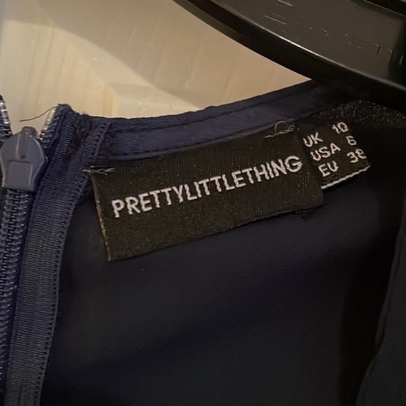 NWOT Pretty Little Thing Navy Bell Sleeve Romper in size 6 - Picture 7 of 8